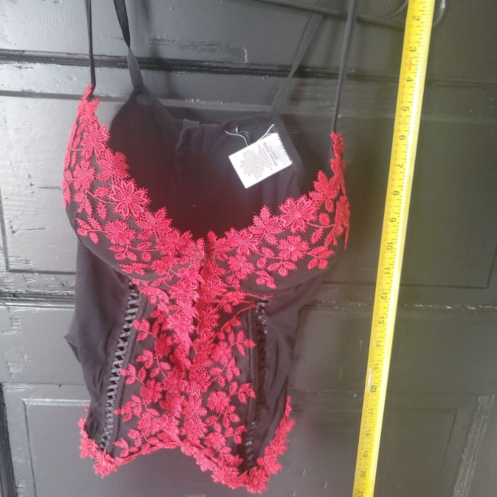 Bustier - Picture 8 of 8